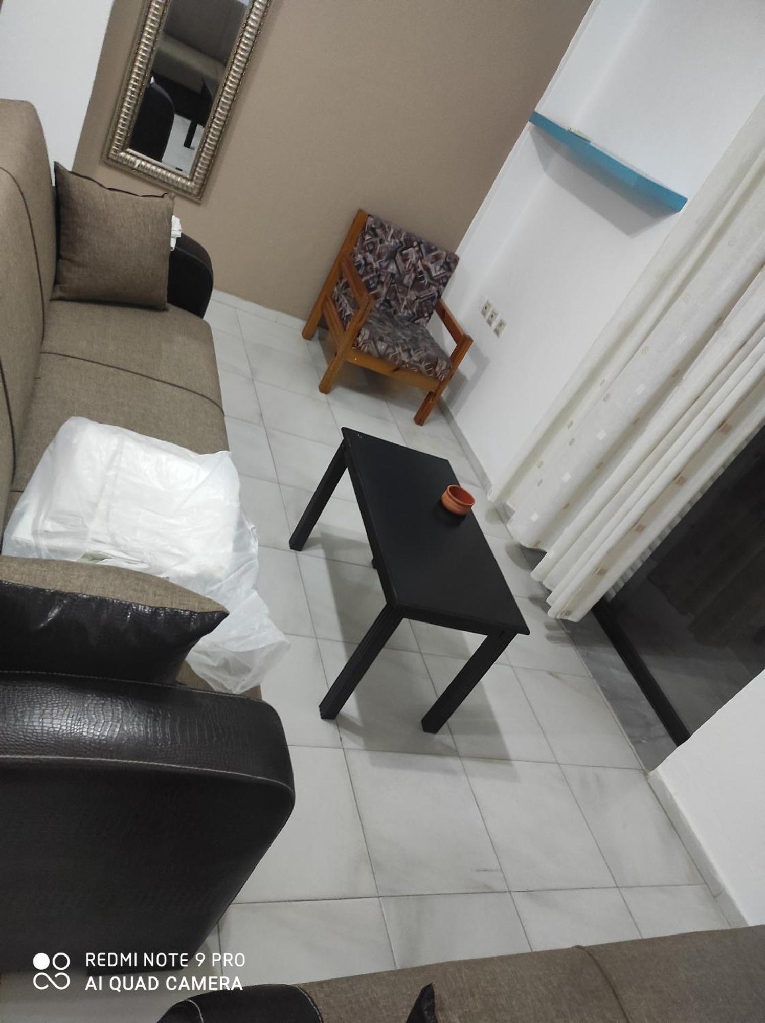 Iris Apartment *